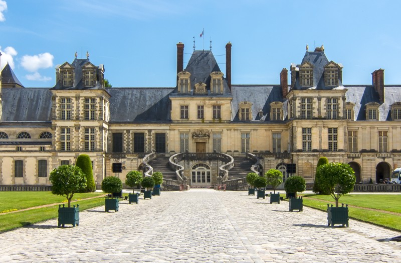 visiter-ville-proche-de-paris-le-chateau-de-fontainebleau