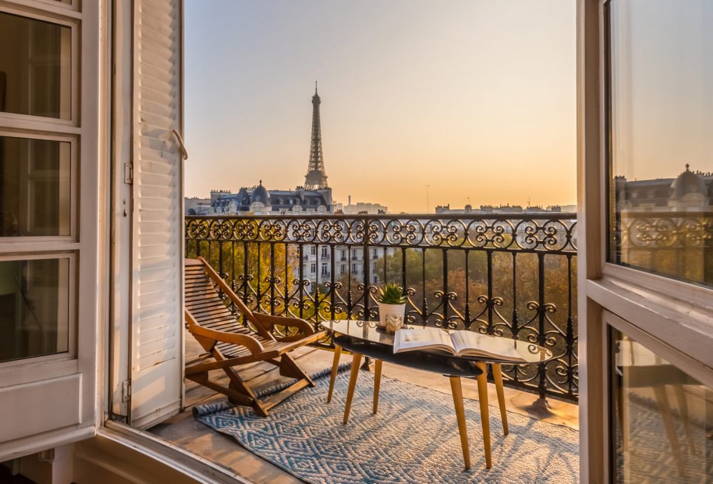 paysage de paris et la tour eiffel