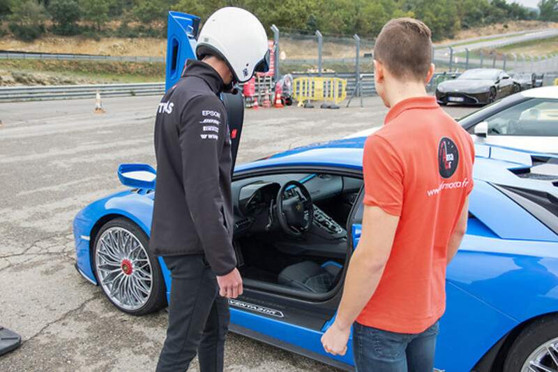 stage-de-pilotage-puy-de-dome-idee-cadeau