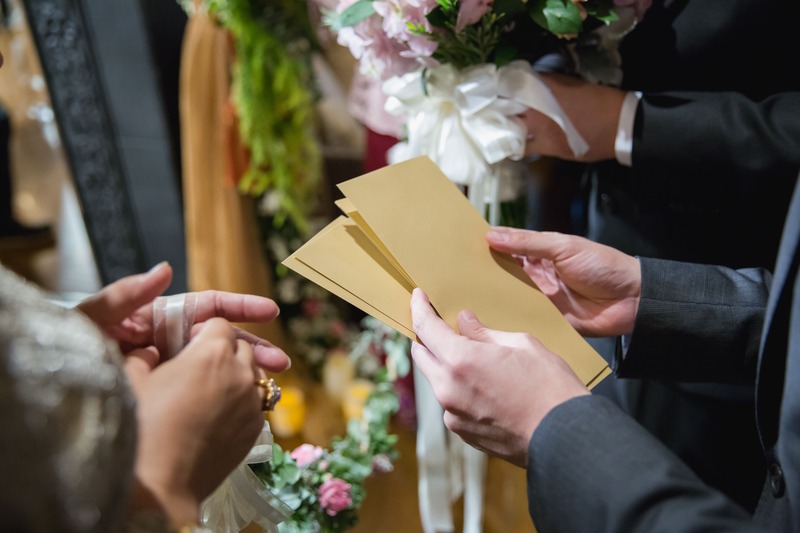 Cadeau de mariage : combien donnent en moyenne les invités ?
