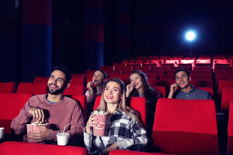 Couple à une séance de cinéma