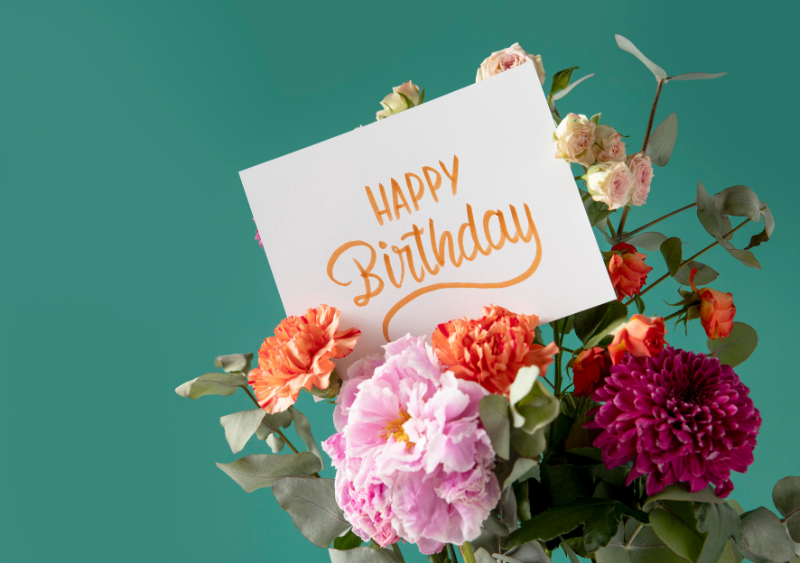 cadeau d'anniversaire pour sa maman avec une carte manuscrite