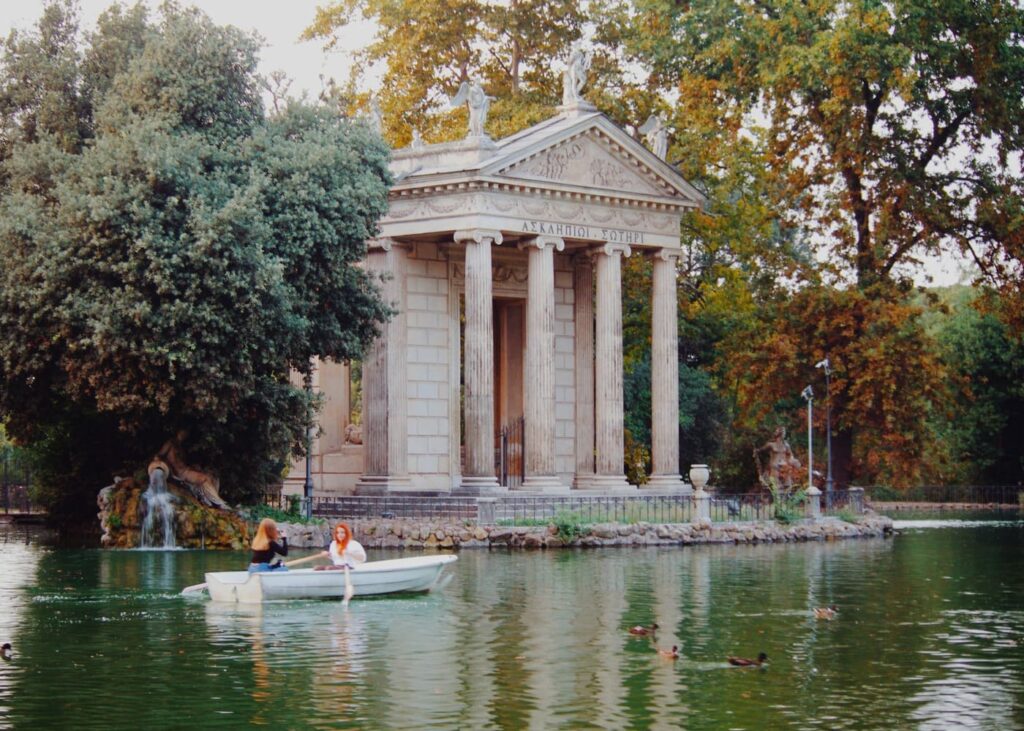 destination-romantique-rome-saint-valentin-lac