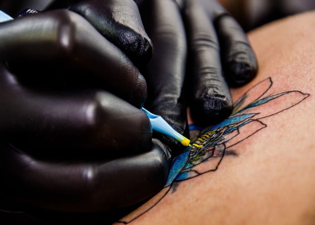animation-soiree-originale-bar-tatouage