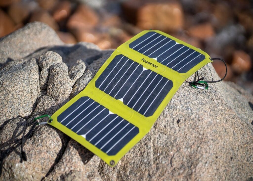 idee-cadeau-fete-des-peres-derniere-minute-chargeur-solaire