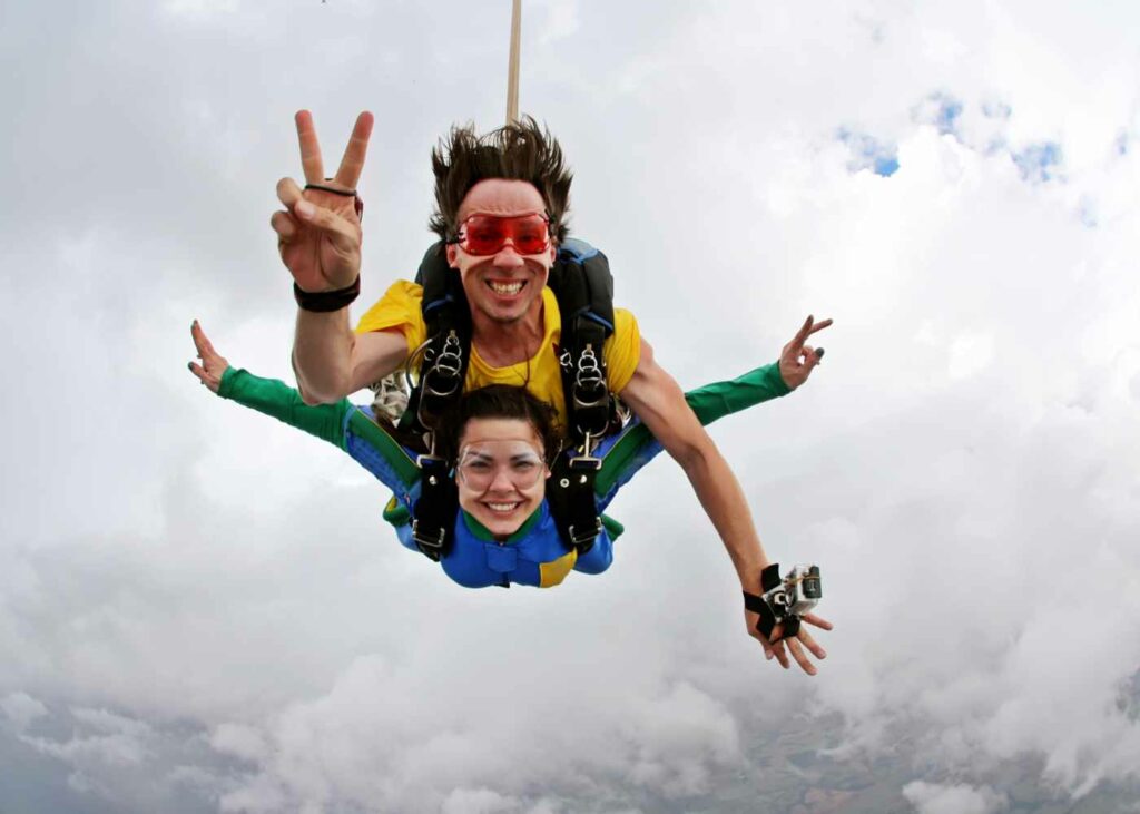 6-activites-originales-pour-un-team-building-inoubliable-saut-en-parachute