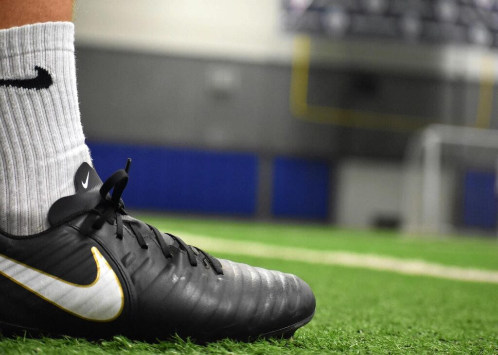 idees-cadeaux-fete-des-peres-papa-fan-de-foot-chaussures