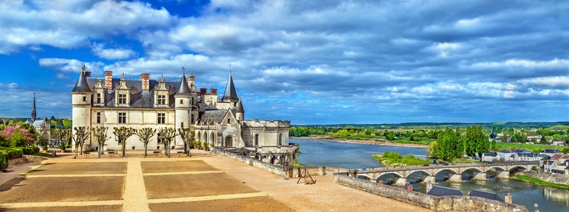 lune de miel en France : Château d'Amboise, l'un des châteaux de la vallée de la Loire parfait pour la détente des jeunes mariés