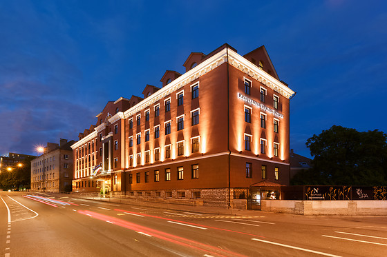 Kreutzwald Hotel - photo 0