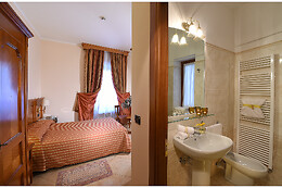 Hotel Acqui