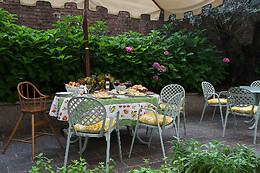 Hotel Acqui