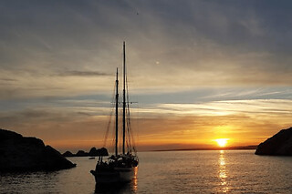 Soirée en voilier au soleil couchant à Marseille (13)