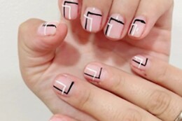 JENIFFER'S HANDS