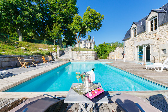 Séjour pour 2 au Château d'Orfeuillette**** à Albaret-Sainte-Marie (48)