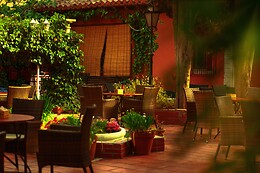 RESTAURANTE JARDINES DE ZORAYA