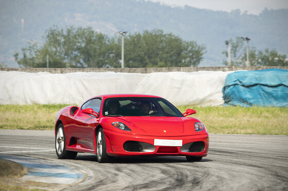 FERRARI RENT BRAGA - photo 14