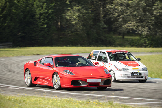 FERRARI RENT BRAGA - photo 17