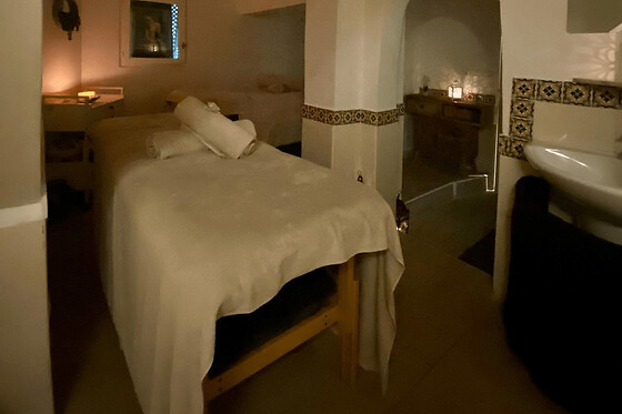 Massages aux huiles précieuses orientales à Marseille (13) - Massage solo - 45min - disponible le lundi, mercredi et jeudi
