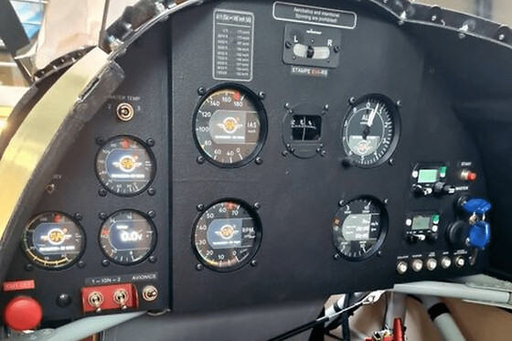 Vol à bord d'un biplan mythique au Castellet (83)  - Vol Côtier Sud - 40 min