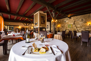 Repas pour 2 à La Rose Trémière à Saint-Michel-en-l'Herm (85)