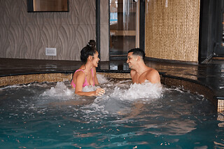 SPA & massage en duo sur les bords du lac d'Annecy - Pack SPA 2h & 1 massage sur lit d'hydrojets de 30 mn