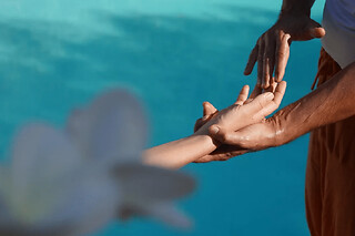 Massage Hawaïen à Nice (06)