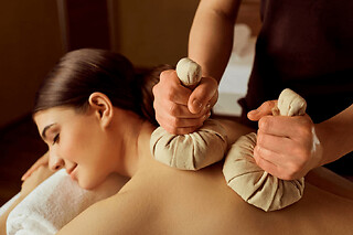 Massage aux Pochons à Verrières-le-Buisson (91)