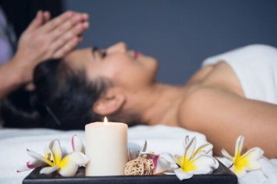Massage thaïlandais à Paris 1er - Massage thaïlandais - Solo - 1h