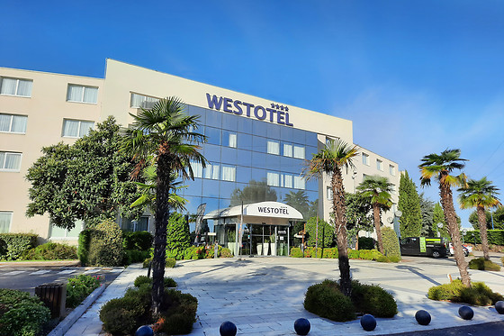 Westotel Nantes - photo 1