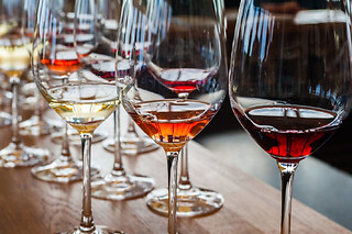 Cours d'œnologie "Initiation à la dégustation de vin" à Cannes - Offre Solo