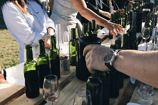 Atelier assemblage de vin au Château Cormeil-Figeac (33)