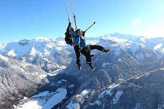 Saut en parachute depuis un hélicoptère près de Genève (74) - VIP