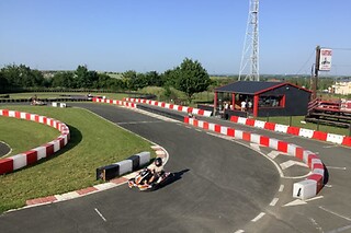Une session de karting - Passion Karting 17 - Saint-Jean-d'Angély (17)