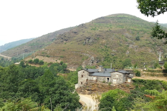 CASA GRANDE DA FERRERÍA DE RUGANDO - photo 4