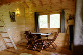 Un séjour en duo aux Cabanes des Benauges à Arbis (33)