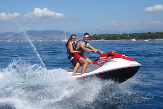 Location de scooter des mers et de kayak pour 2 - Siesta Watersports - Villeneuve-Loubet (06)