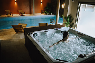 Un accès au spa privatif et un massage du corps californien en duo au SPA Célinie à Warcq (08)