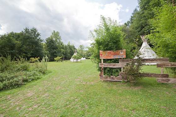 Séjour en tipi à 3 aux Tipis de l'Auvézère à Savignac-Ledrier (24)