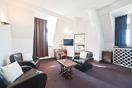 Hotel Périgueux Ouest L'Orangerie du Château des Reynats