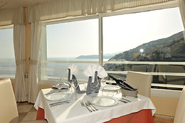 HOTEL SALOBREÑA SUITES