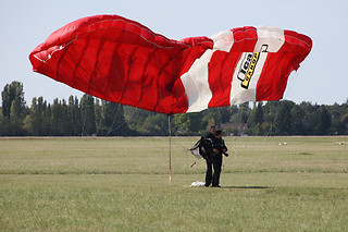 Baptême de saut en parachute - Fly attitude - Vimory (45)