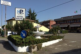 Hotel Route 9