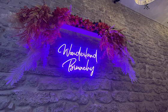 Wonderland Brunchy Louvre - photo 1