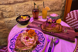 Wonderland Brunchy Louvre