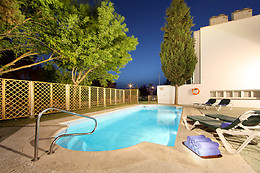 HOTEL VILLA BLANCA