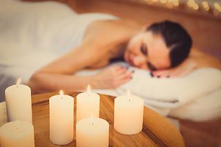 Un accès au spa avec bain à remous et un modelage du corps au choix en duo au Brin d'Ile de Saint-Rémy à Saint-Rémy-en-Rollat (03)