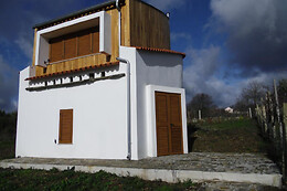 CASAS DE CAMPO DE PODENCE