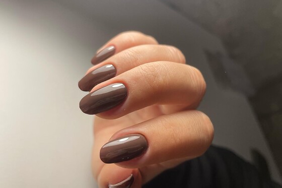 Pose de vernis semi-permanent pour les pieds et les mains à L'instant Marseillais 14 ème à Marseille (13)