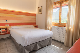 HOSTAL RIO ARA