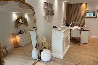 Manucure et pose de vernis semi-permanent chez Le comptoir de l'ongle by Maryne à Romans-sur-Isère (26)